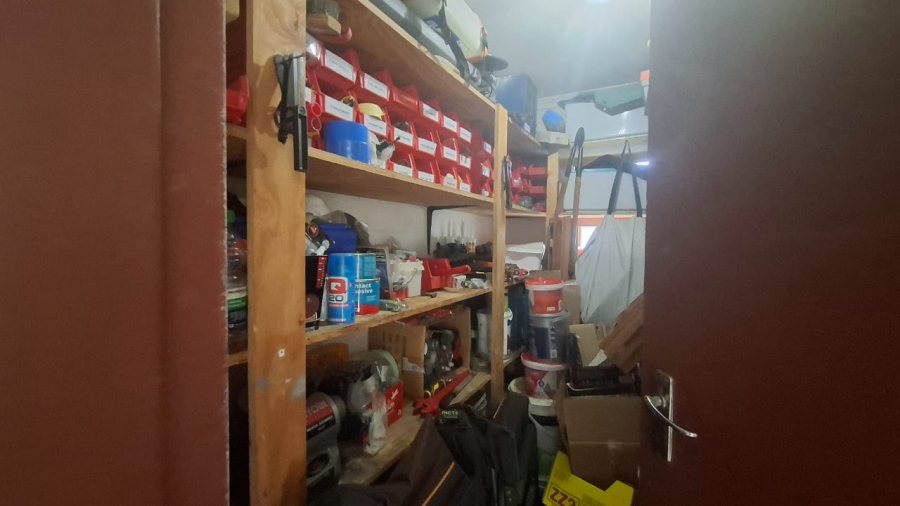 3 Bedroom Property for Sale in Waterval East North West